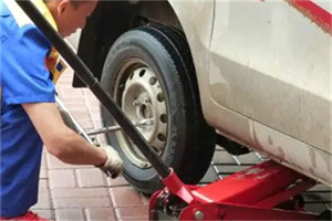 黄埔附近拖车24小时服务热线电话